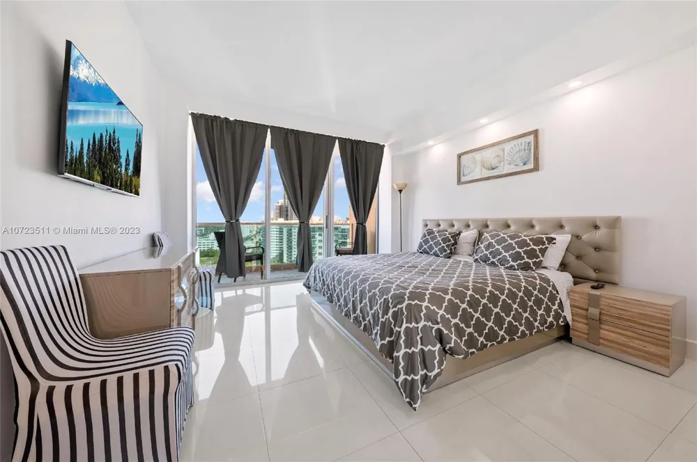 4001 S Ocean Dr #PH2 Hollywood, FL 33019