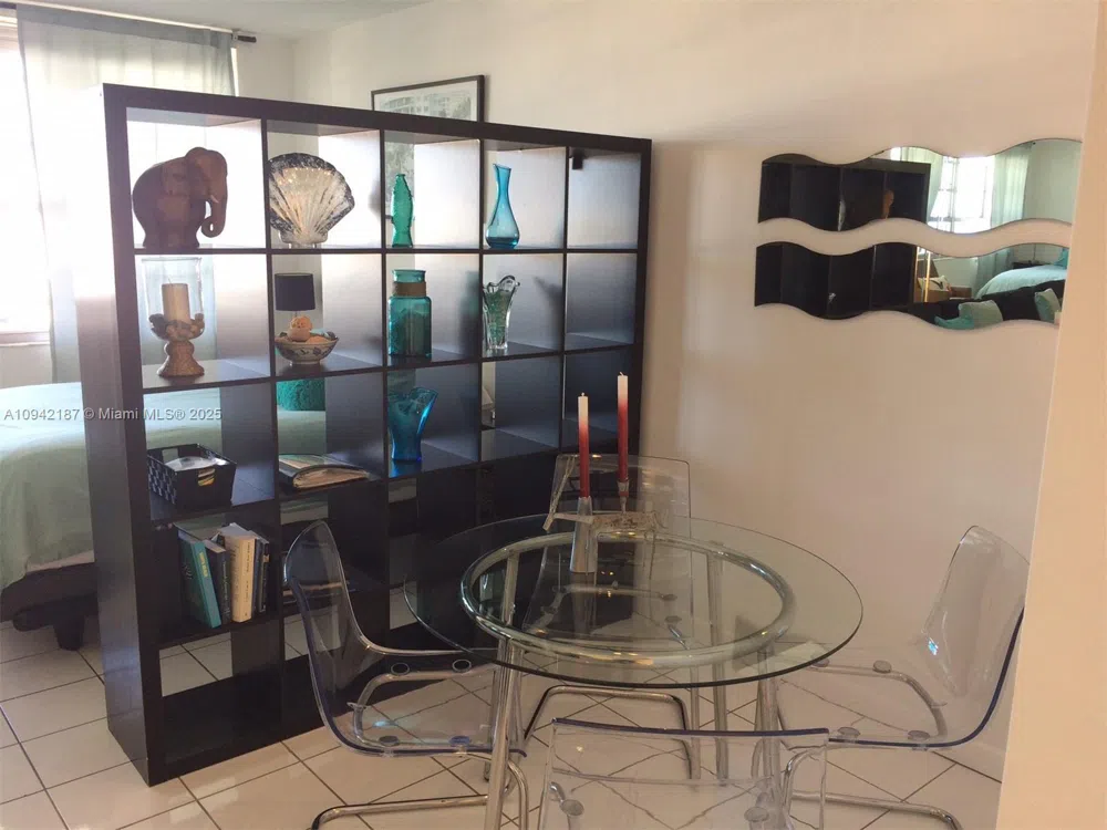 100 Lincoln Rd #1637 Miami Beach, FL 33139