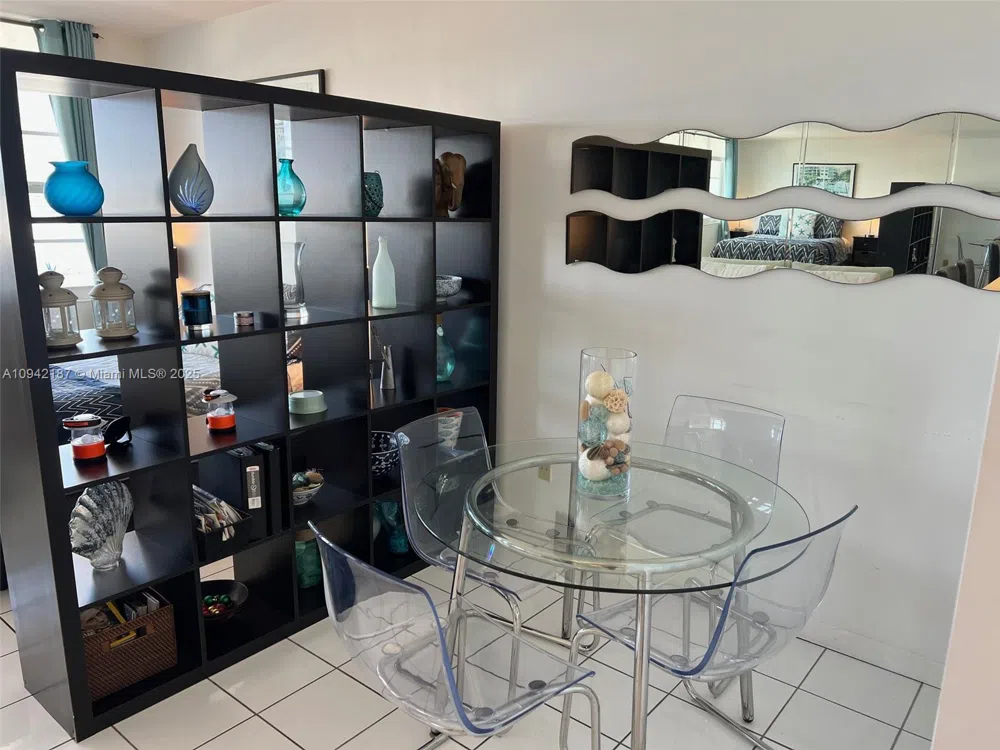 100 Lincoln Rd #1637 Miami Beach, FL 33139