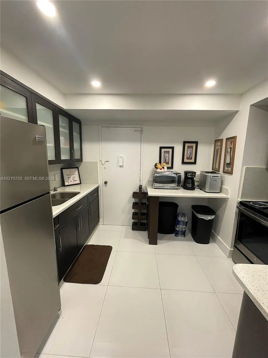 3505 S OCEAN DR #1111 Hollywood, FL 33019