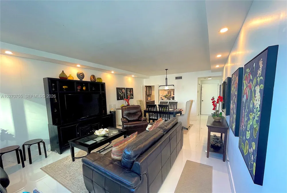 3505 S OCEAN DR #1111 Hollywood, FL 33019