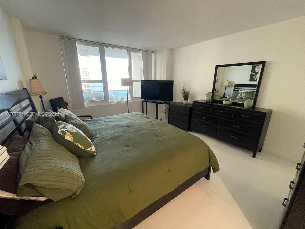 3505 S OCEAN DR #1111 Hollywood, FL 33019