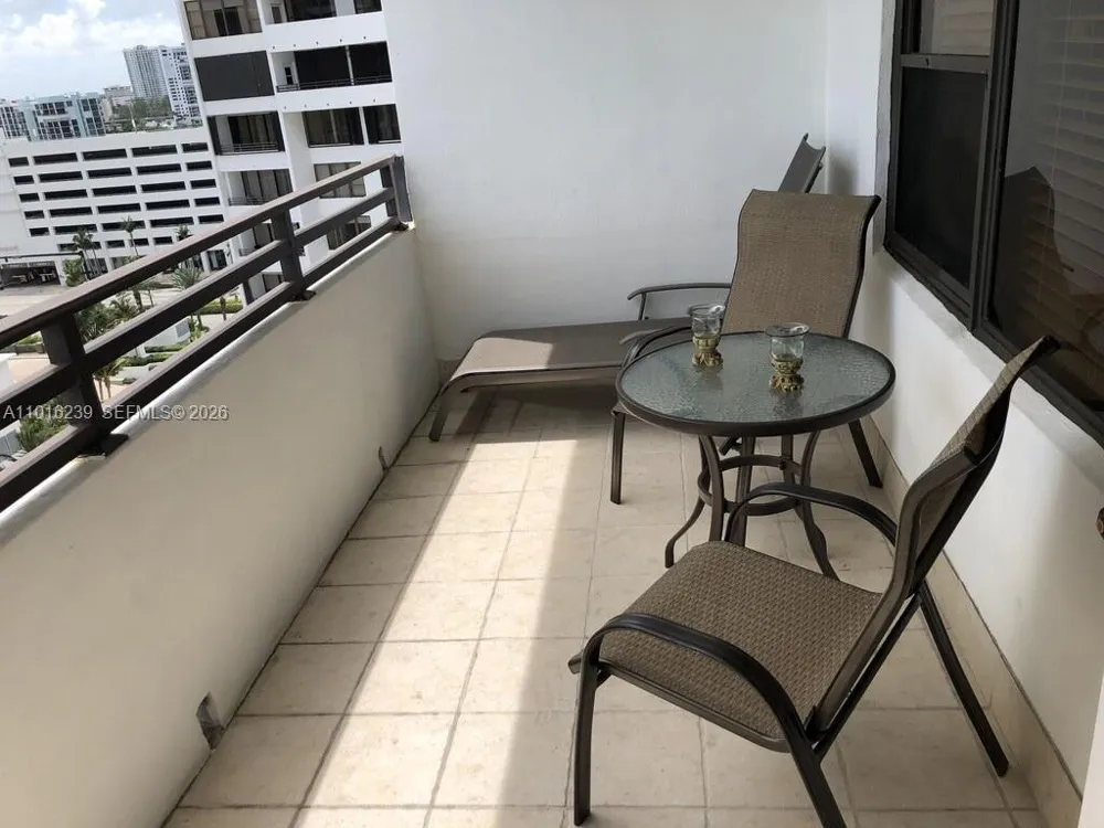 3505 S Ocean Dr #1115 Hollywood, FL 33019
