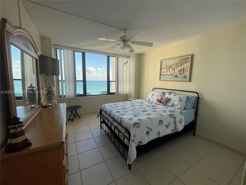 3505 S Ocean Dr #921 Hollywood, FL 33019