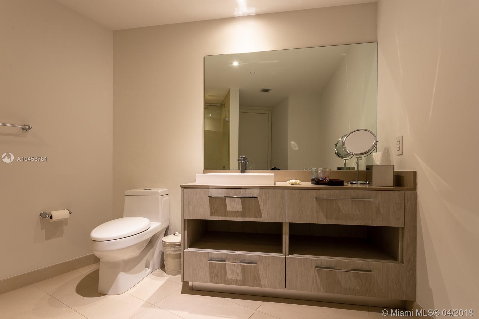 4111 S ocean dr #1810 Hollywood, FL 33019