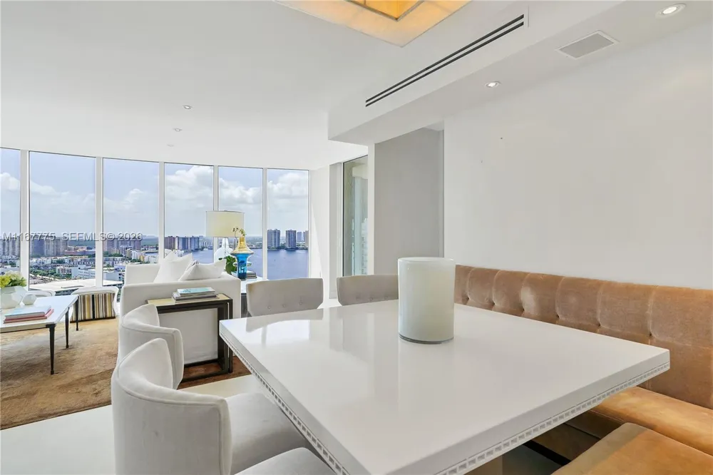 18911 collins ave #2705 Sunny Isles Beach, FL 33160
