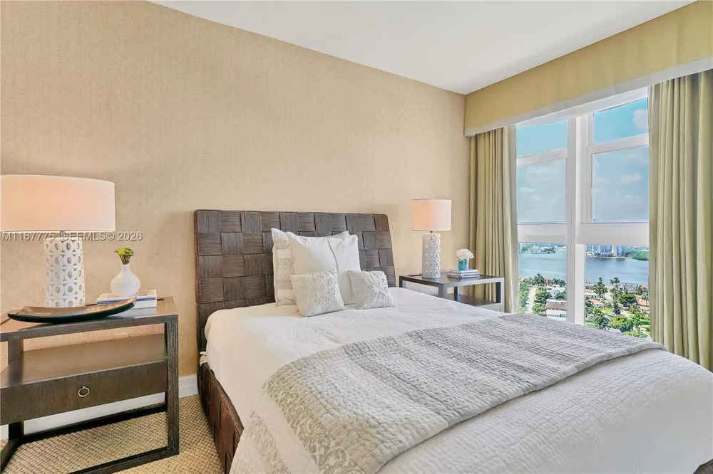 18911 collins ave #2705 Sunny Isles Beach, FL 33160