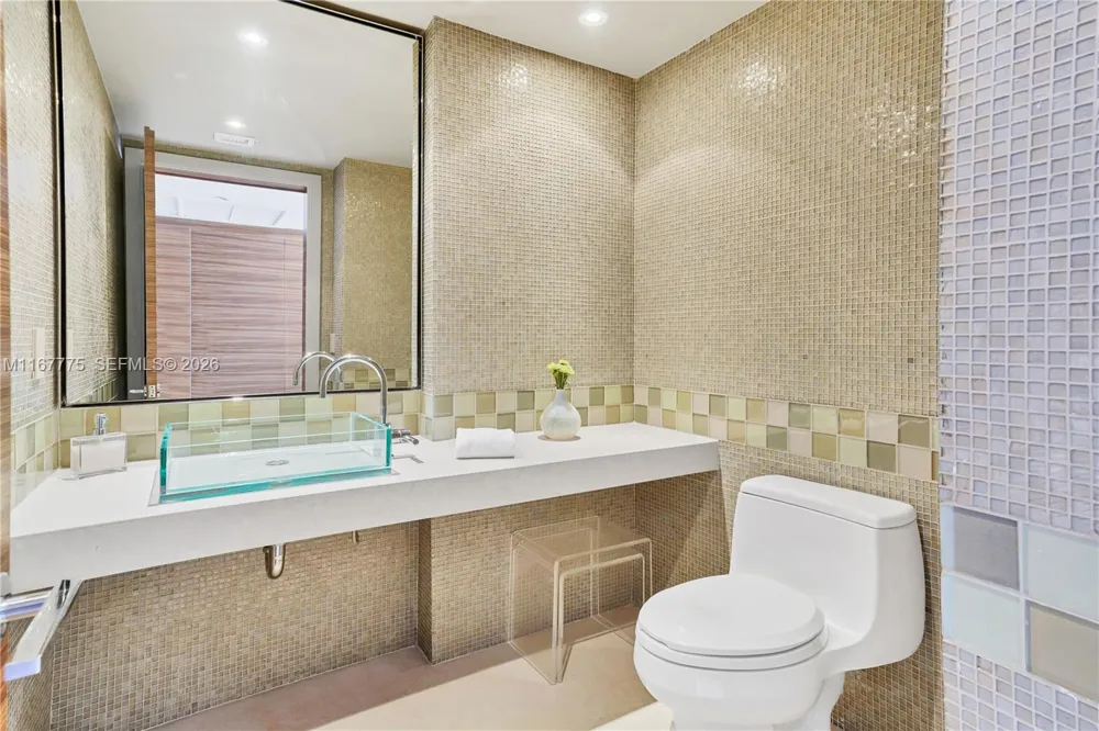 18911 collins ave #2705 Sunny Isles Beach, FL 33160