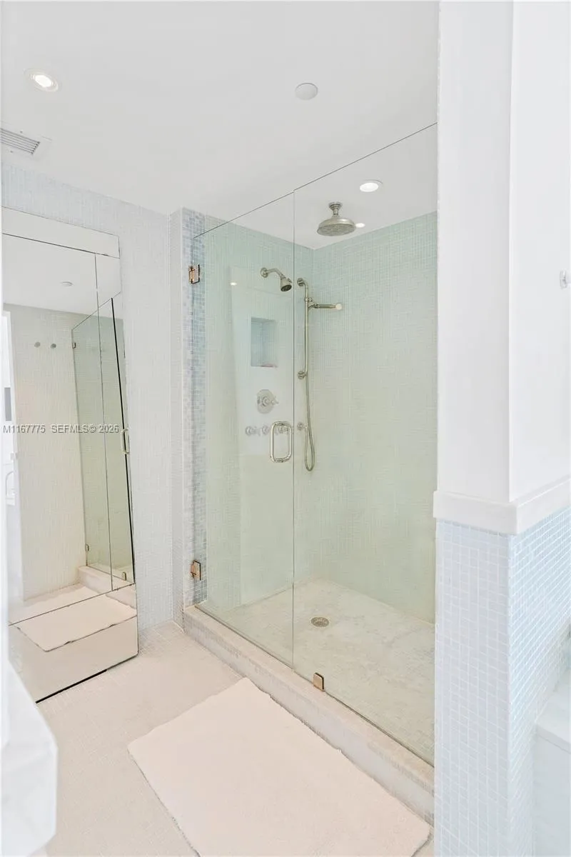 18911 collins ave #2705 Sunny Isles Beach, FL 33160