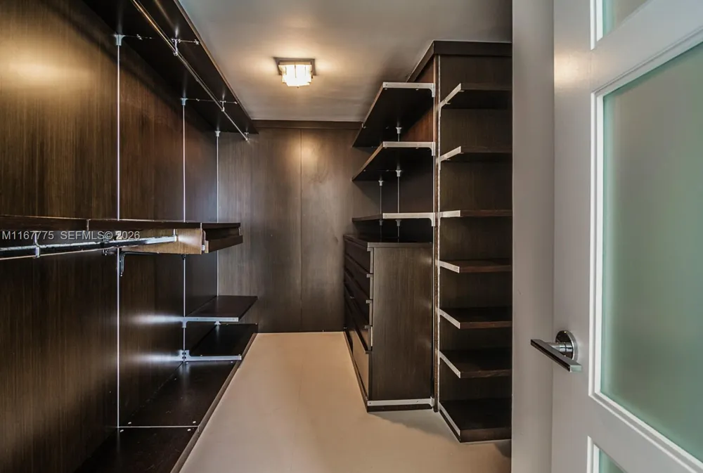 18911 collins ave #2705 Sunny Isles Beach, FL 33160