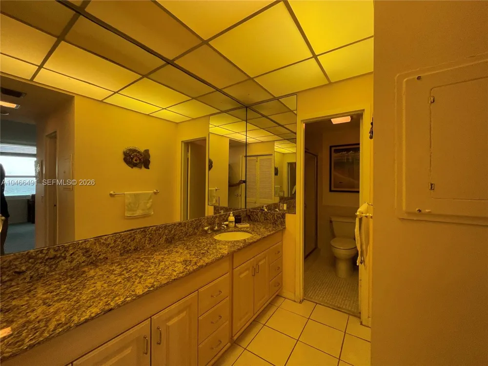 3505 S OCEAN DR #421 Hollywood, FL 33019