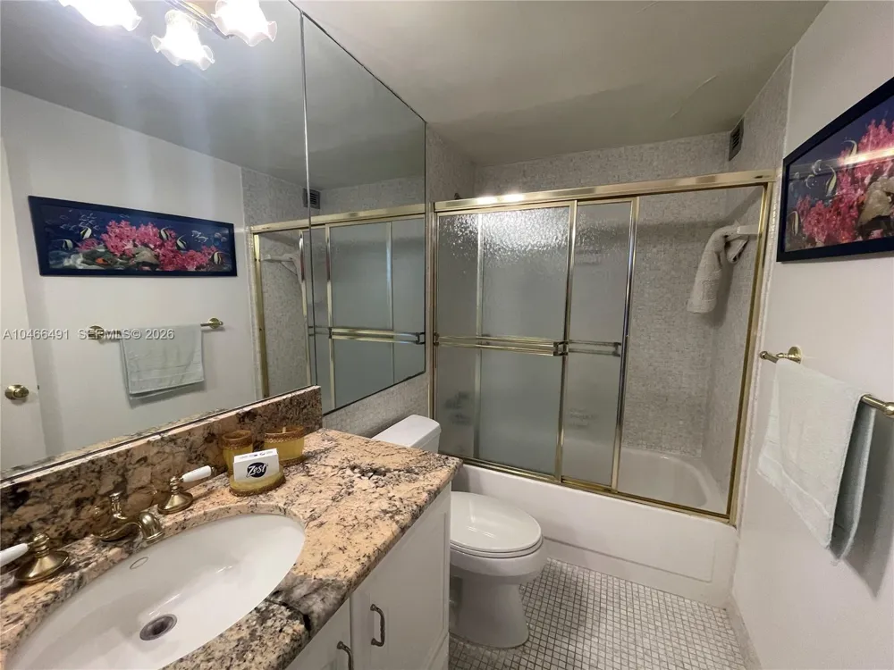 3505 S OCEAN DR #421 Hollywood, FL 33019