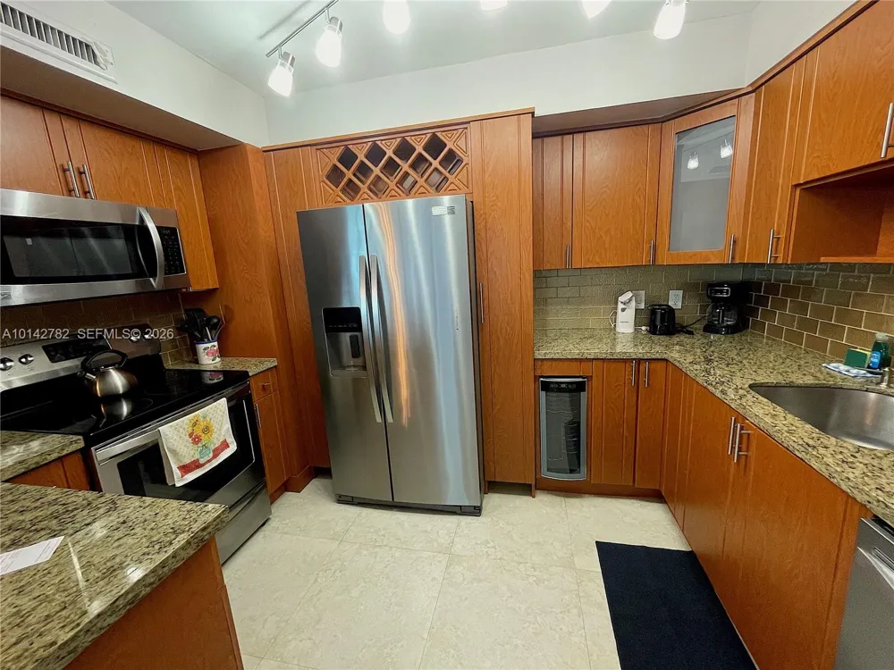 3505 S Ocean Dr #1415 Hollywood, FL 33019