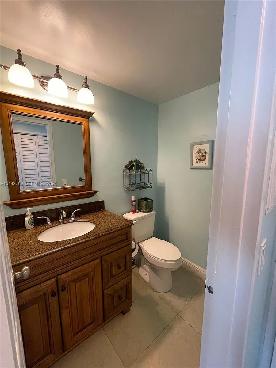 3505 S Ocean Dr #1415 Hollywood, FL 33019