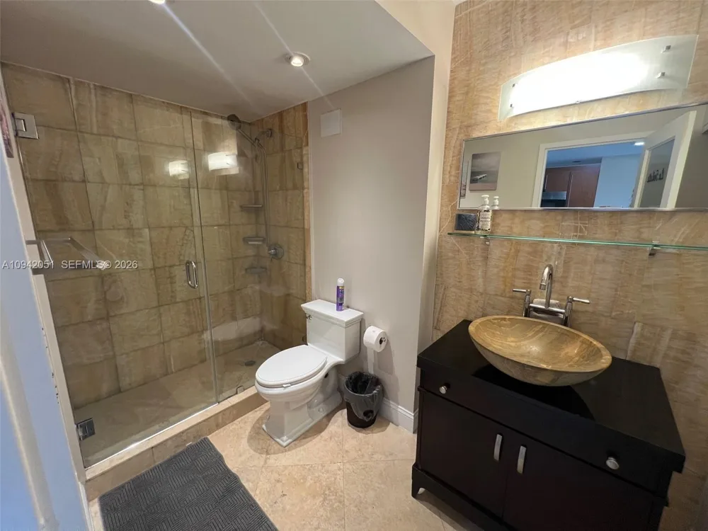 100 Lincoln Rd #716 Miami Beach, FL 33139