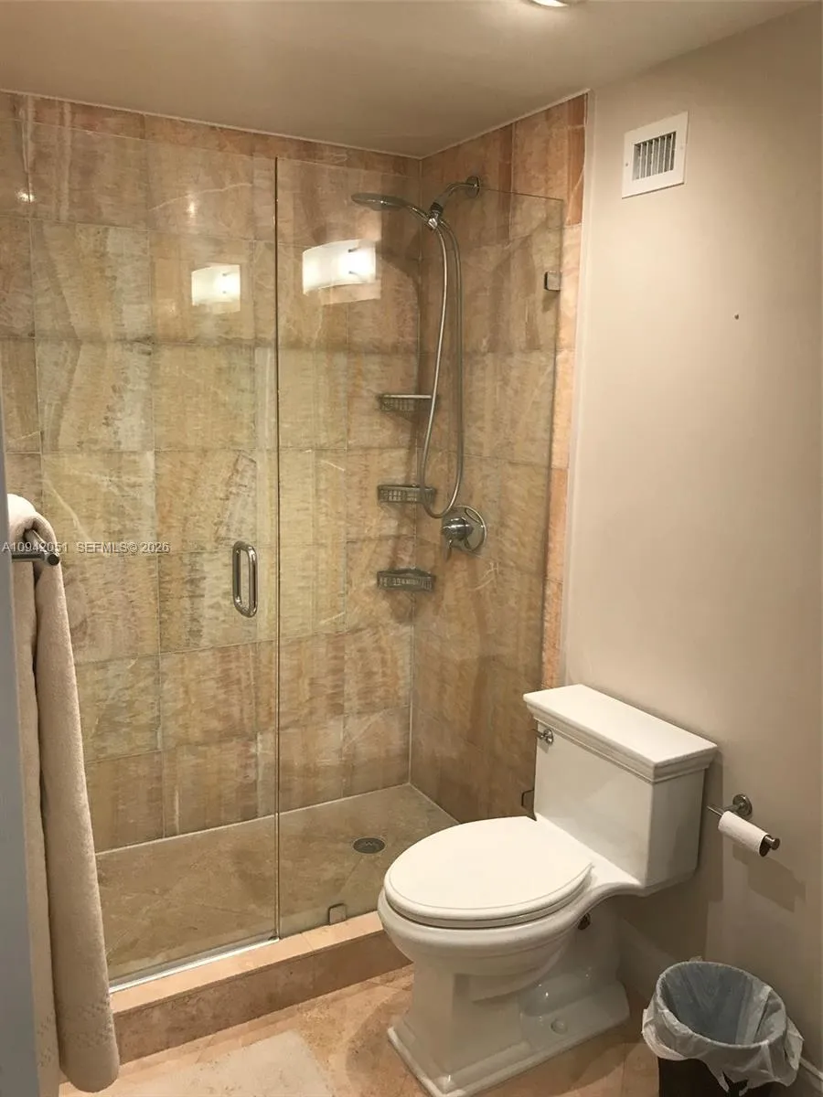 100 Lincoln Rd #716 Miami Beach, FL 33139