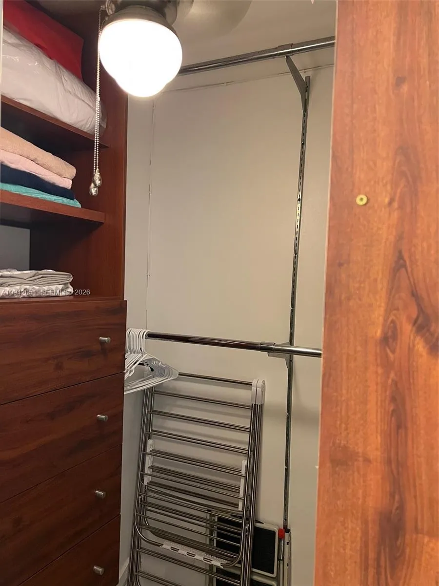 100 Lincoln Rd #716 Miami Beach, FL 33139