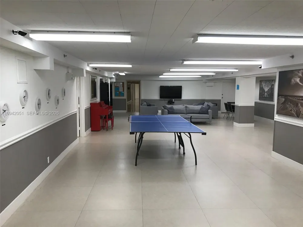 100 Lincoln Rd #716 Miami Beach, FL 33139