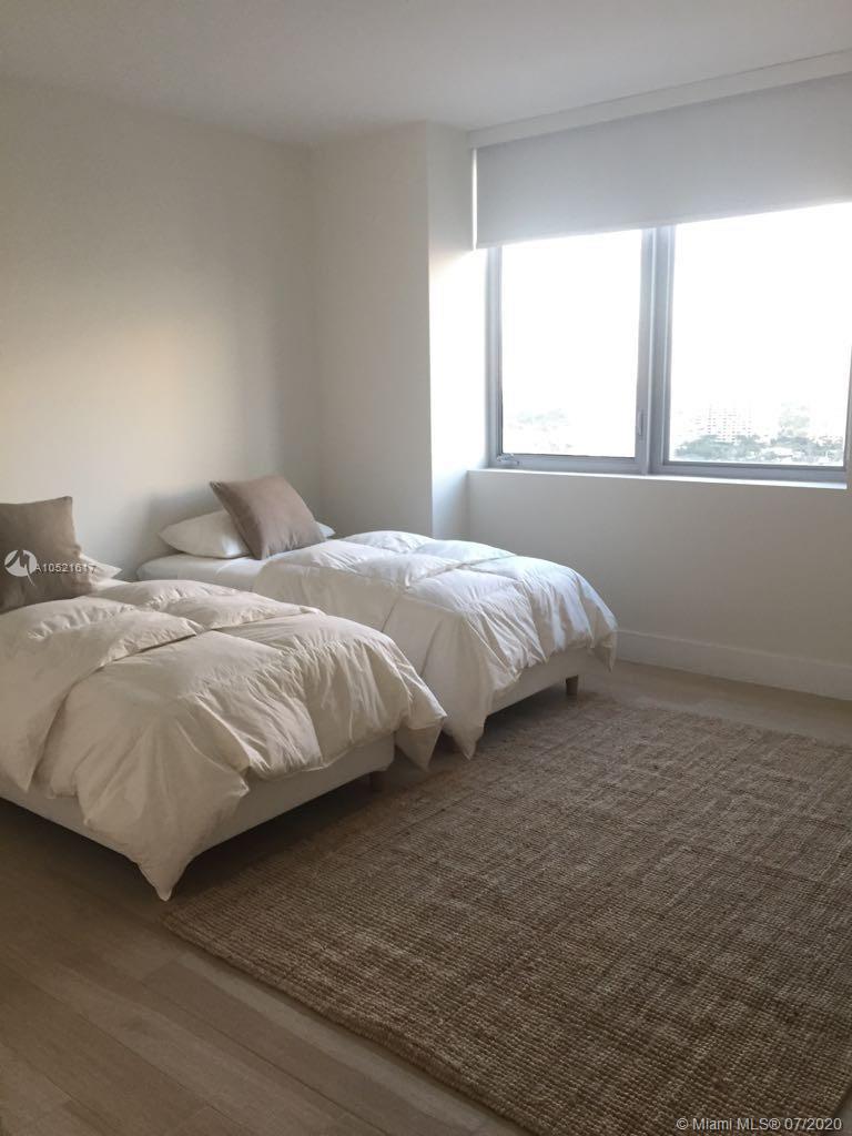 2600 E Hallandale Beach #2202 Hallandale Beach, FL 33009