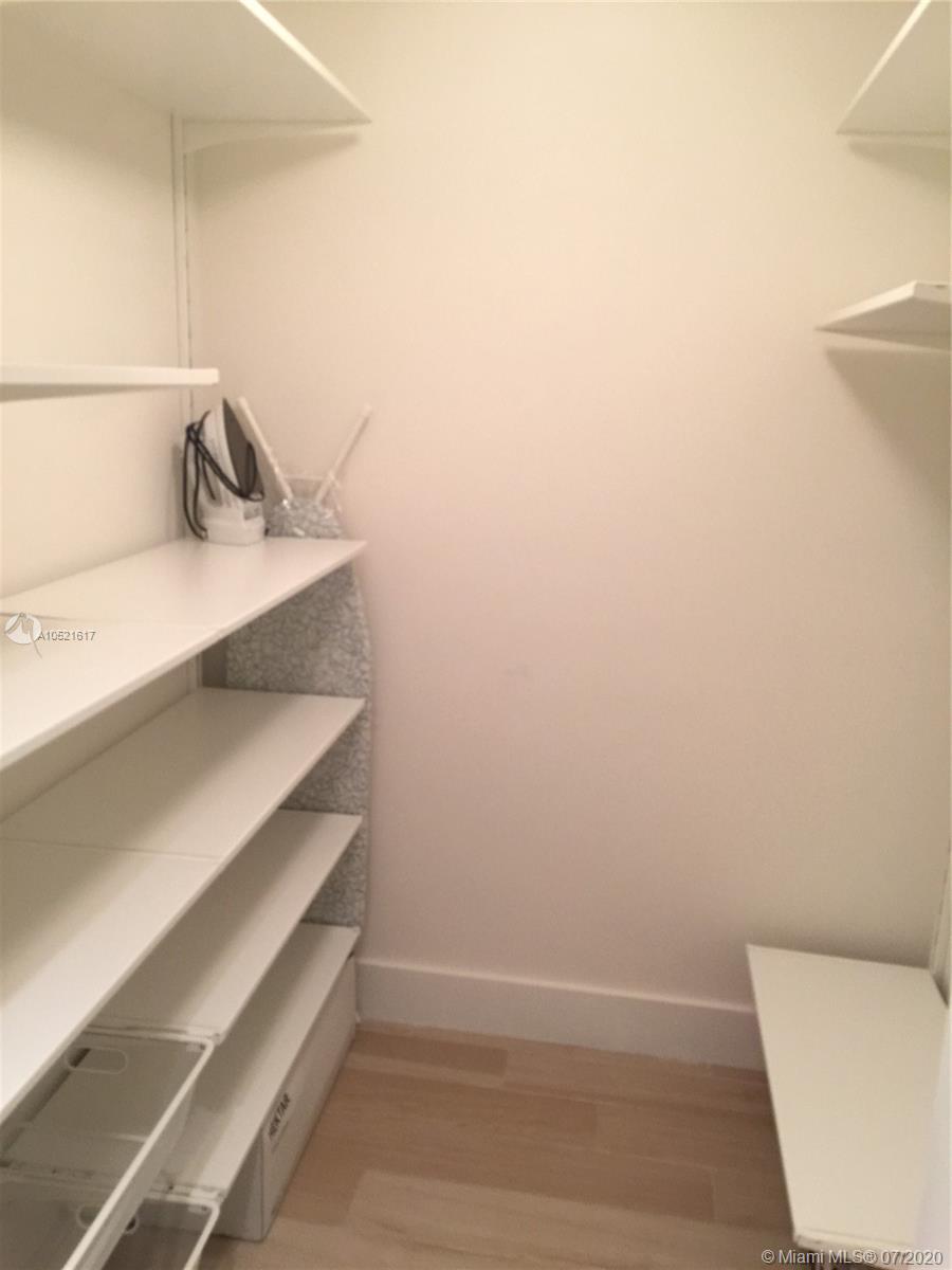 2600 E Hallandale Beach #2202 Hallandale Beach, FL 33009