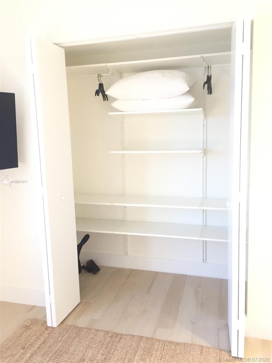 2600 E Hallandale Beach #2202 Hallandale Beach, FL 33009