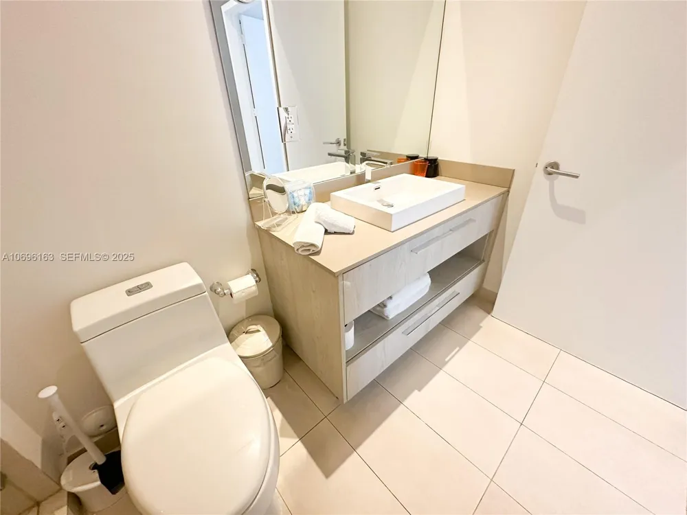 4111 S OCEAN DR #205 Hollywood, FL 33019