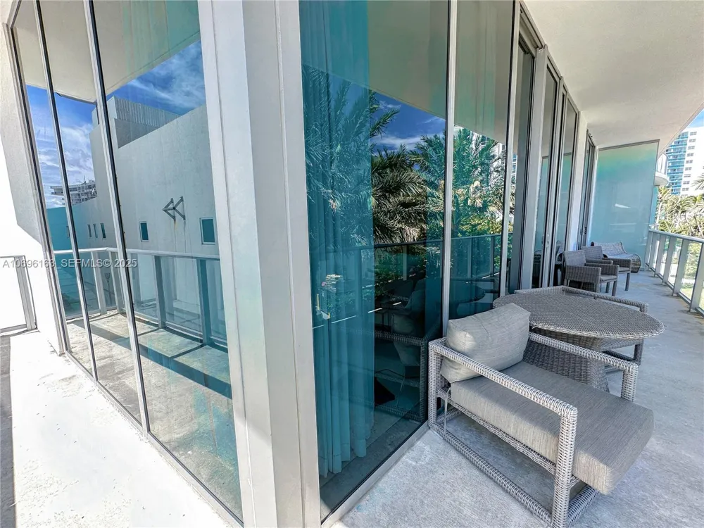 4111 S OCEAN DR #205 Hollywood, FL 33019