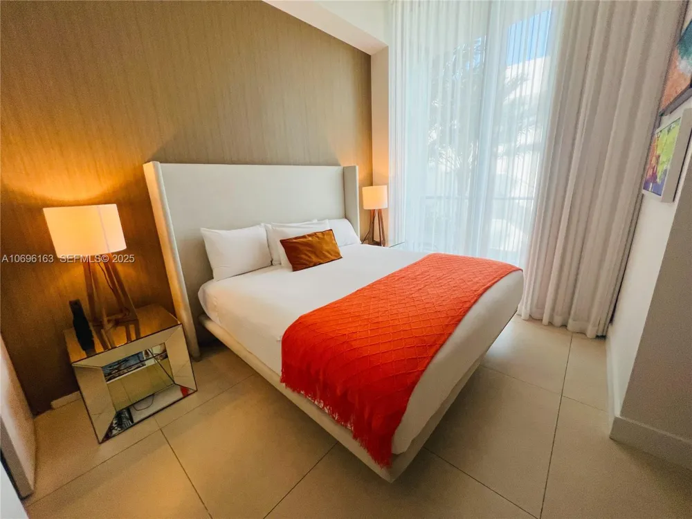 4111 S OCEAN DR #205 Hollywood, FL 33019