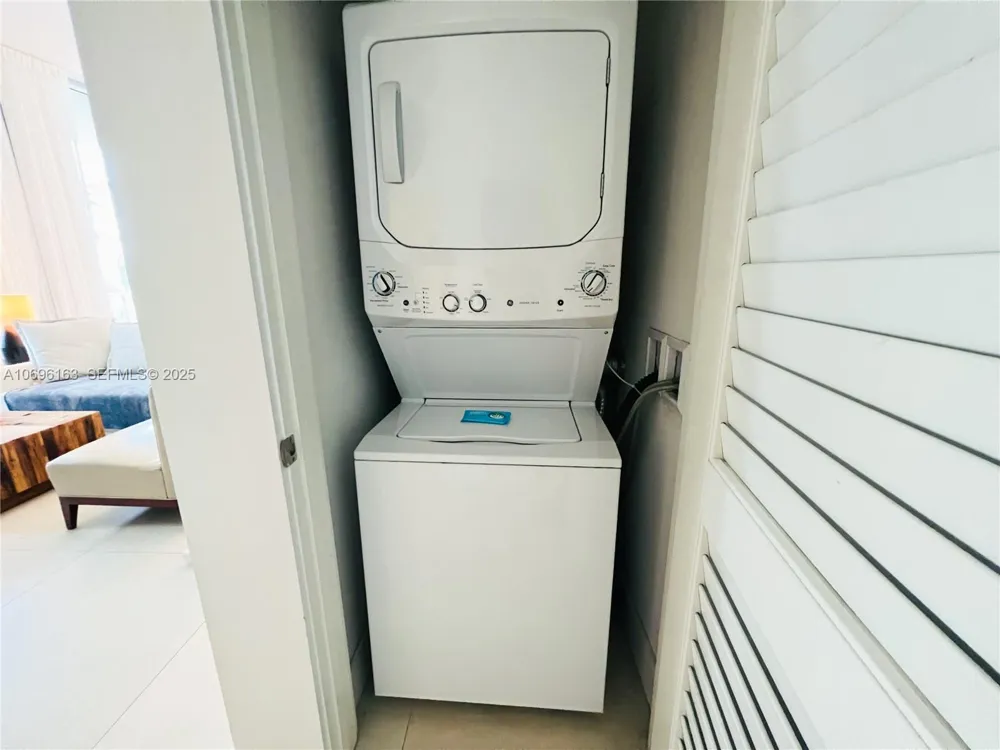 4111 S OCEAN DR #205 Hollywood, FL 33019