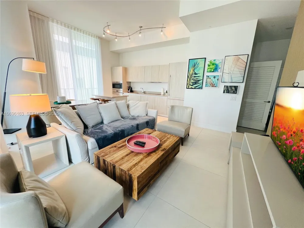 4111 S OCEAN DR #205 Hollywood, FL 33019