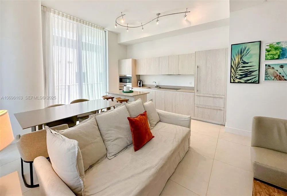 4111 S OCEAN DR #205 Hollywood, FL 33019