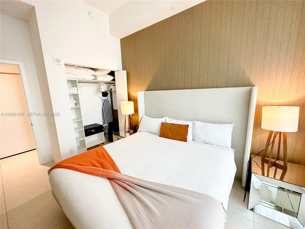 4111 S OCEAN DR #205 Hollywood, FL 33019