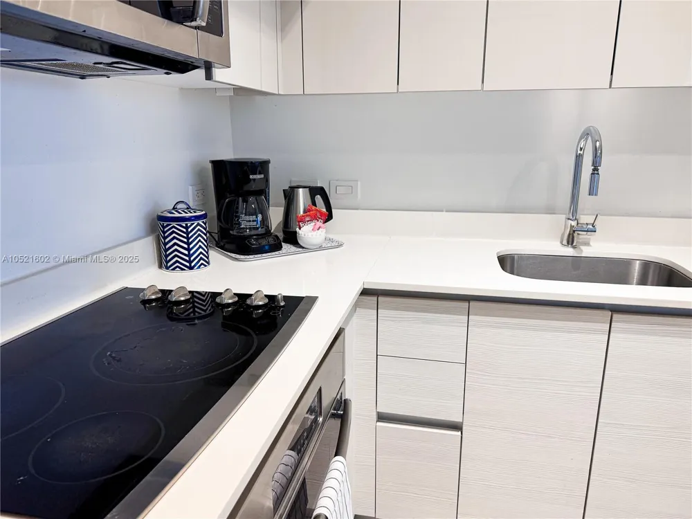 2600 E Hallandale Beach #3104 Hallandale Beach, FL 33009