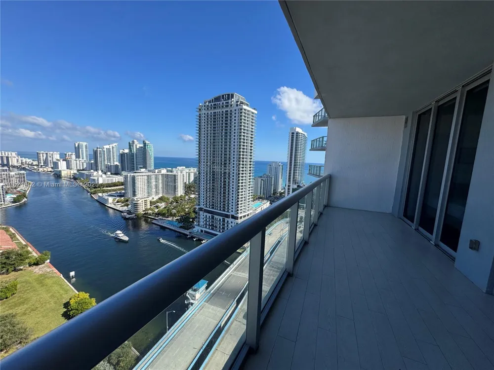 2600 E Hallandale Beach #3104 Hallandale Beach, FL 33009