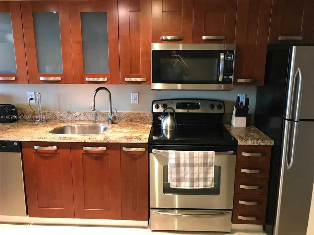 100 Lincoln Rd #1226 Miami Beach, FL 33139