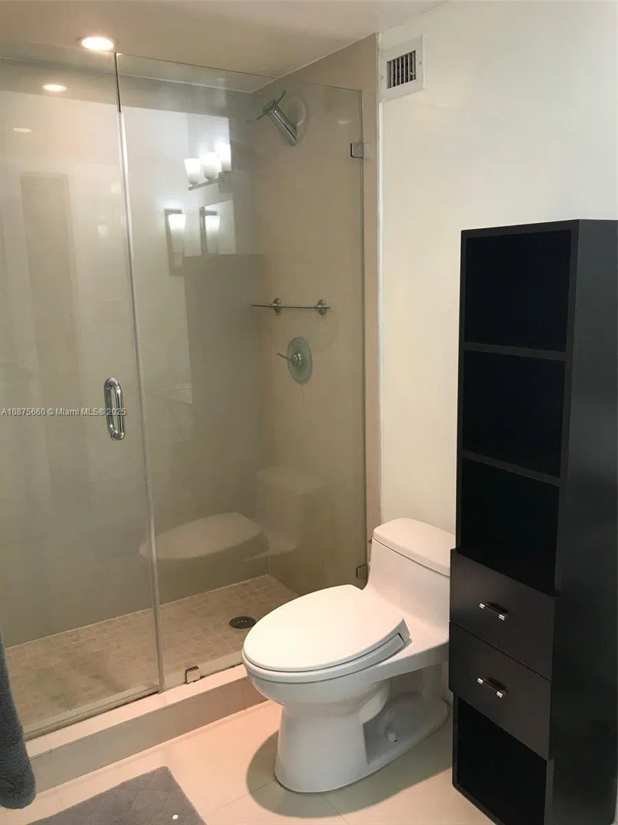 100 Lincoln Rd #1226 Miami Beach, FL 33139