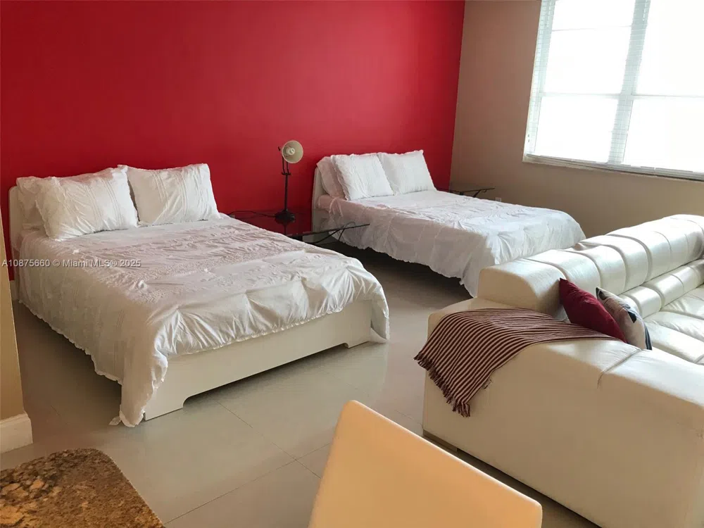 100 Lincoln Rd #1226 Miami Beach, FL 33139
