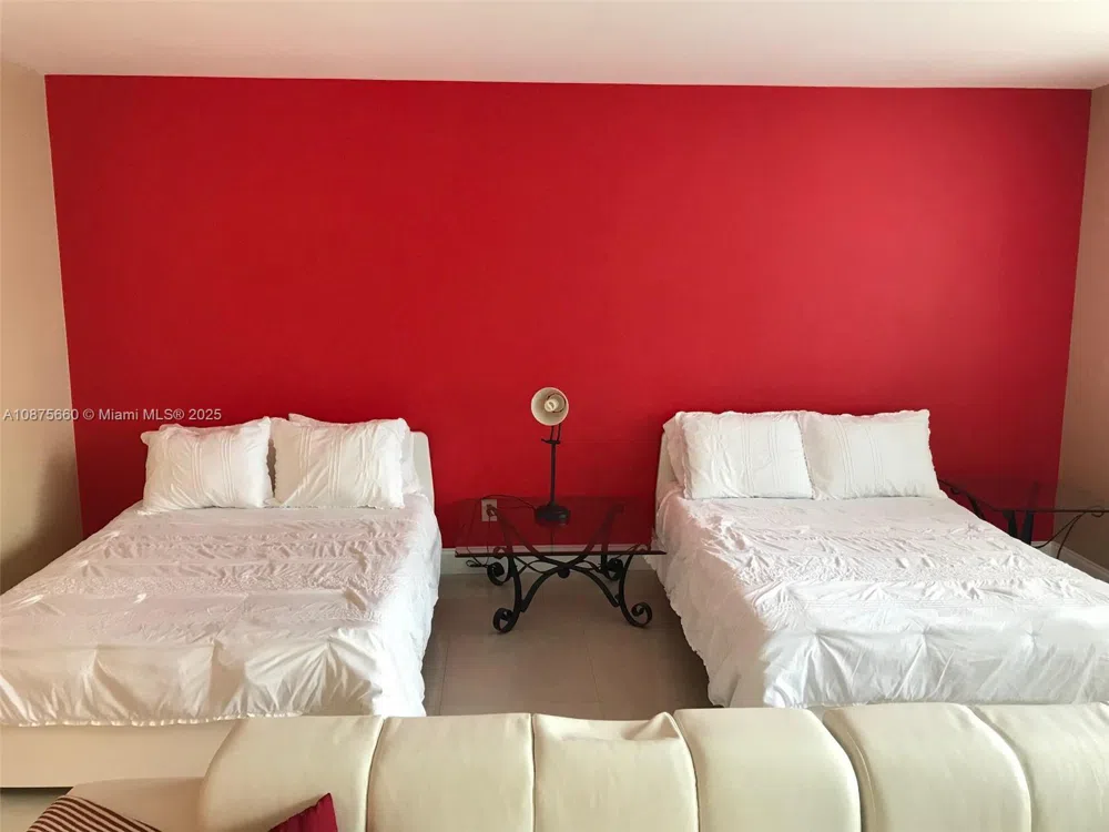 100 Lincoln Rd #1226 Miami Beach, FL 33139