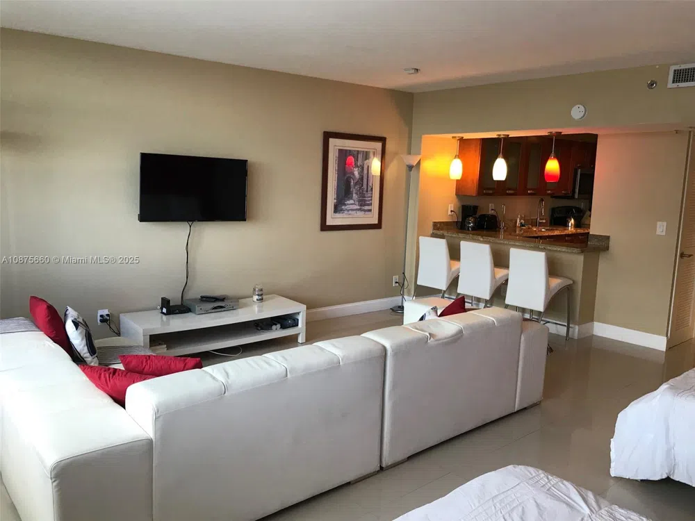 100 Lincoln Rd #1226 Miami Beach, FL 33139