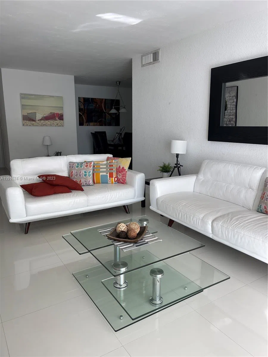 3801 S OCEAN DR #7X Hollywood, FL 33019