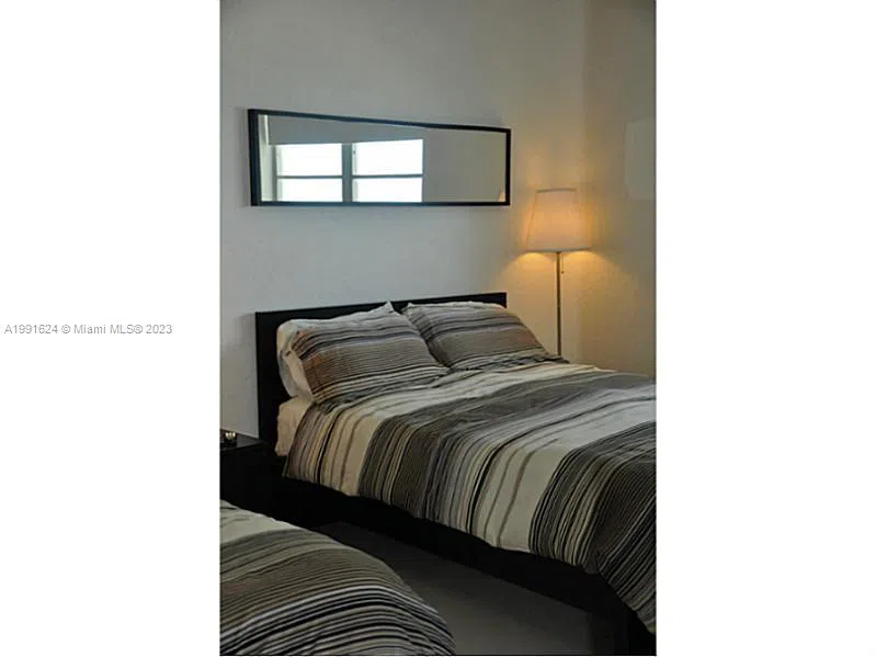 3801 S OCEAN DR #7X Hollywood, FL 33019
