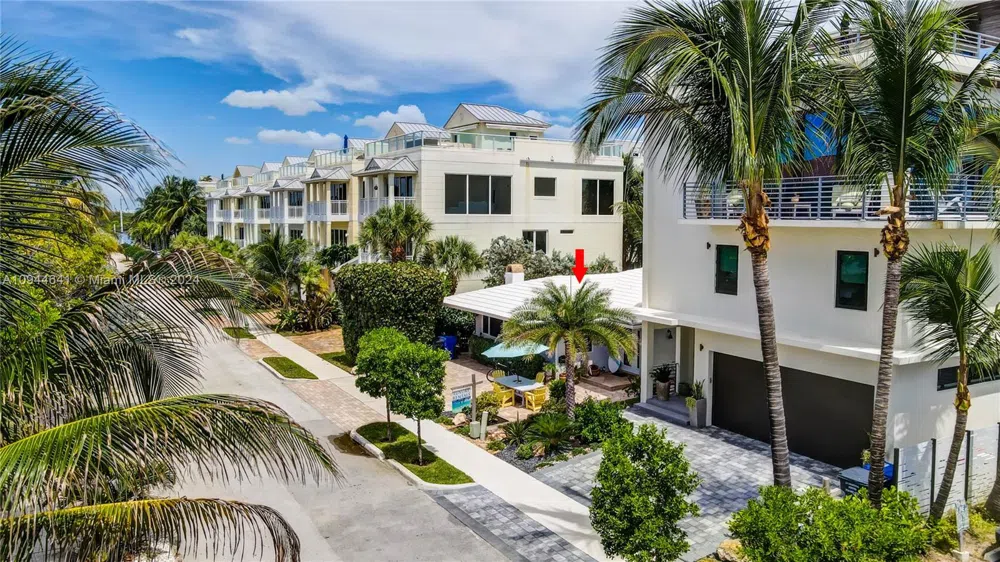 309 Oak St Hollywood, FL 33019