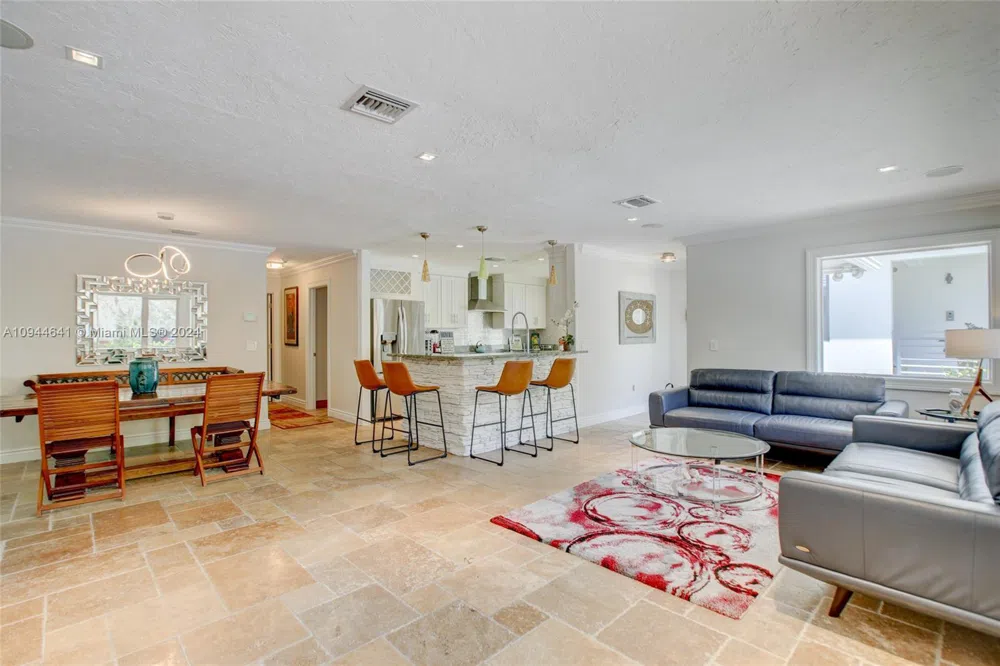309 Oak St Hollywood, FL 33019
