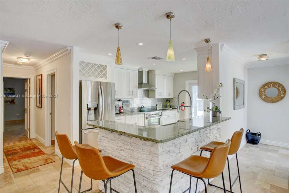 309 Oak St Hollywood, FL 33019