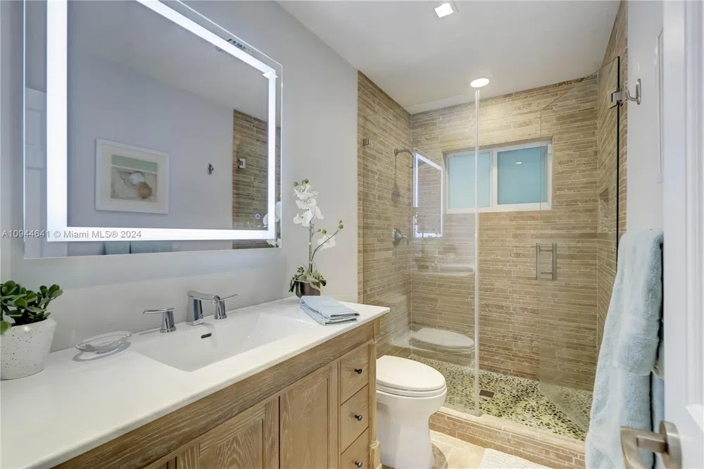 309 Oak St Hollywood, FL 33019