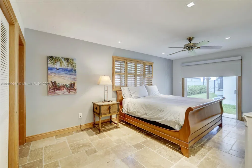 309 Oak St Hollywood, FL 33019