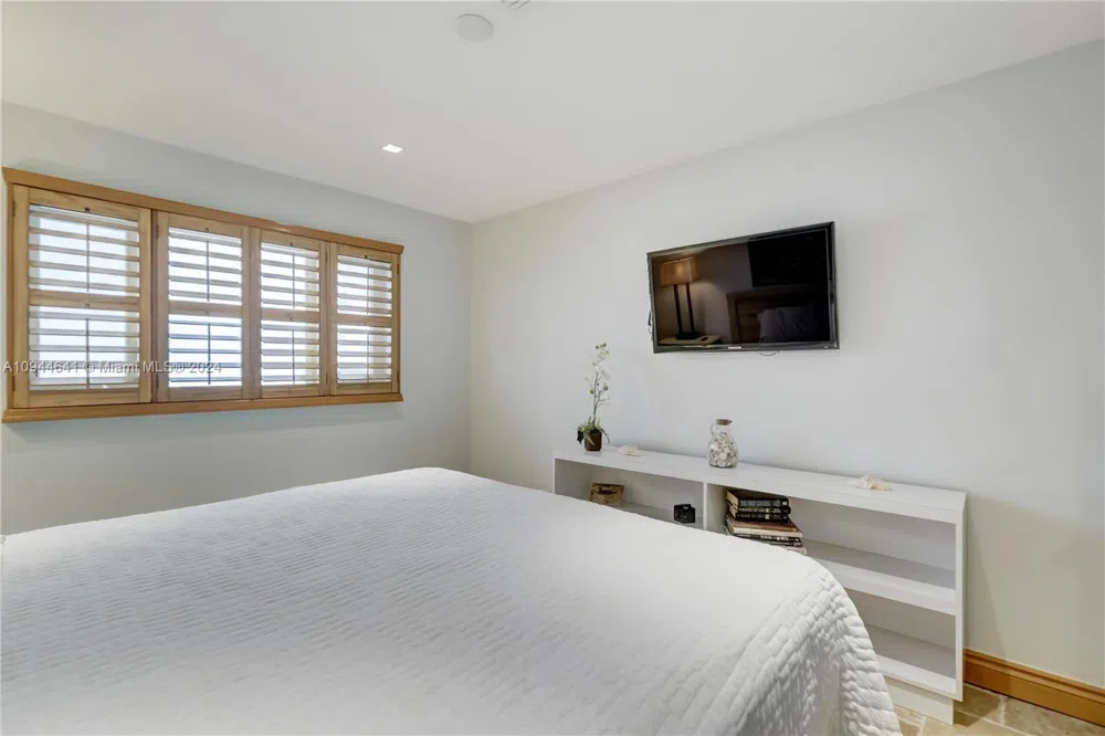 309 Oak St Hollywood, FL 33019