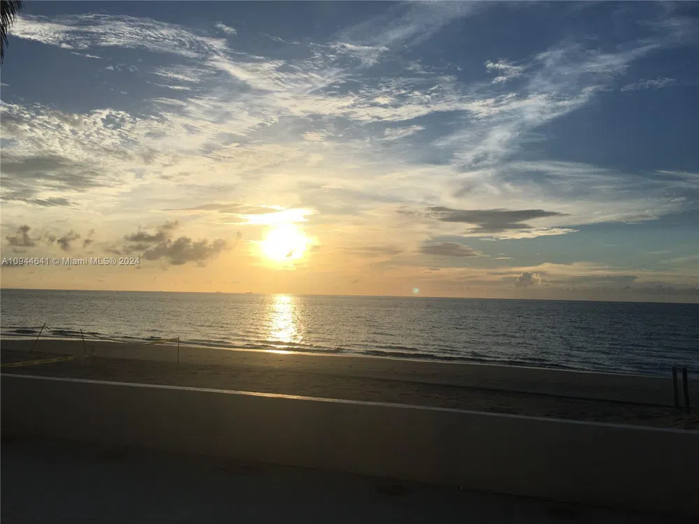 309 Oak St Hollywood, FL 33019