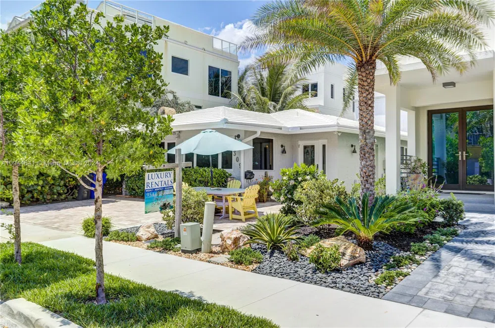 309 Oak St Hollywood, FL 33019