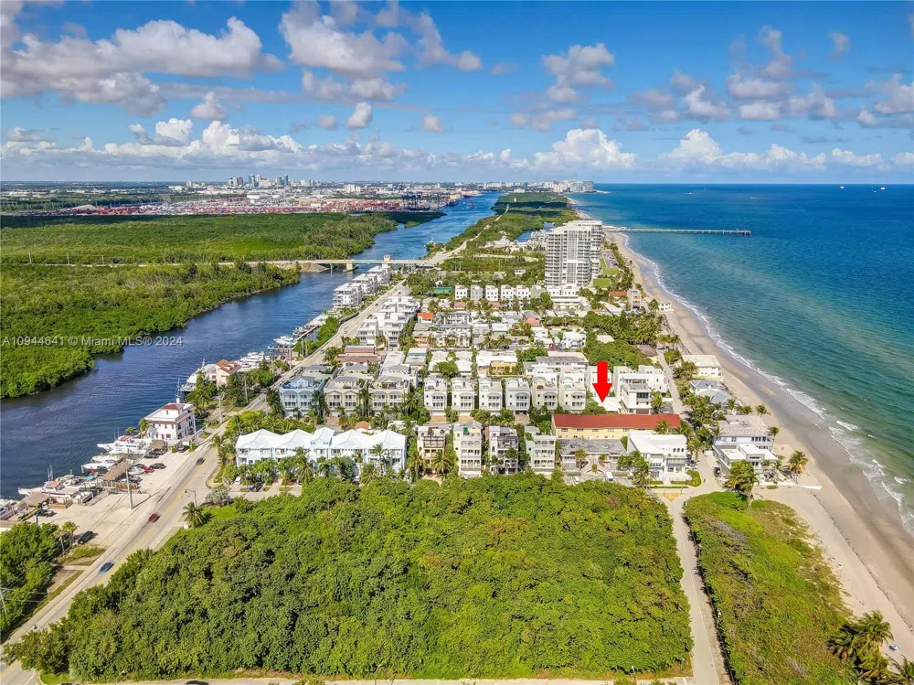 309 Oak St Hollywood, FL 33019